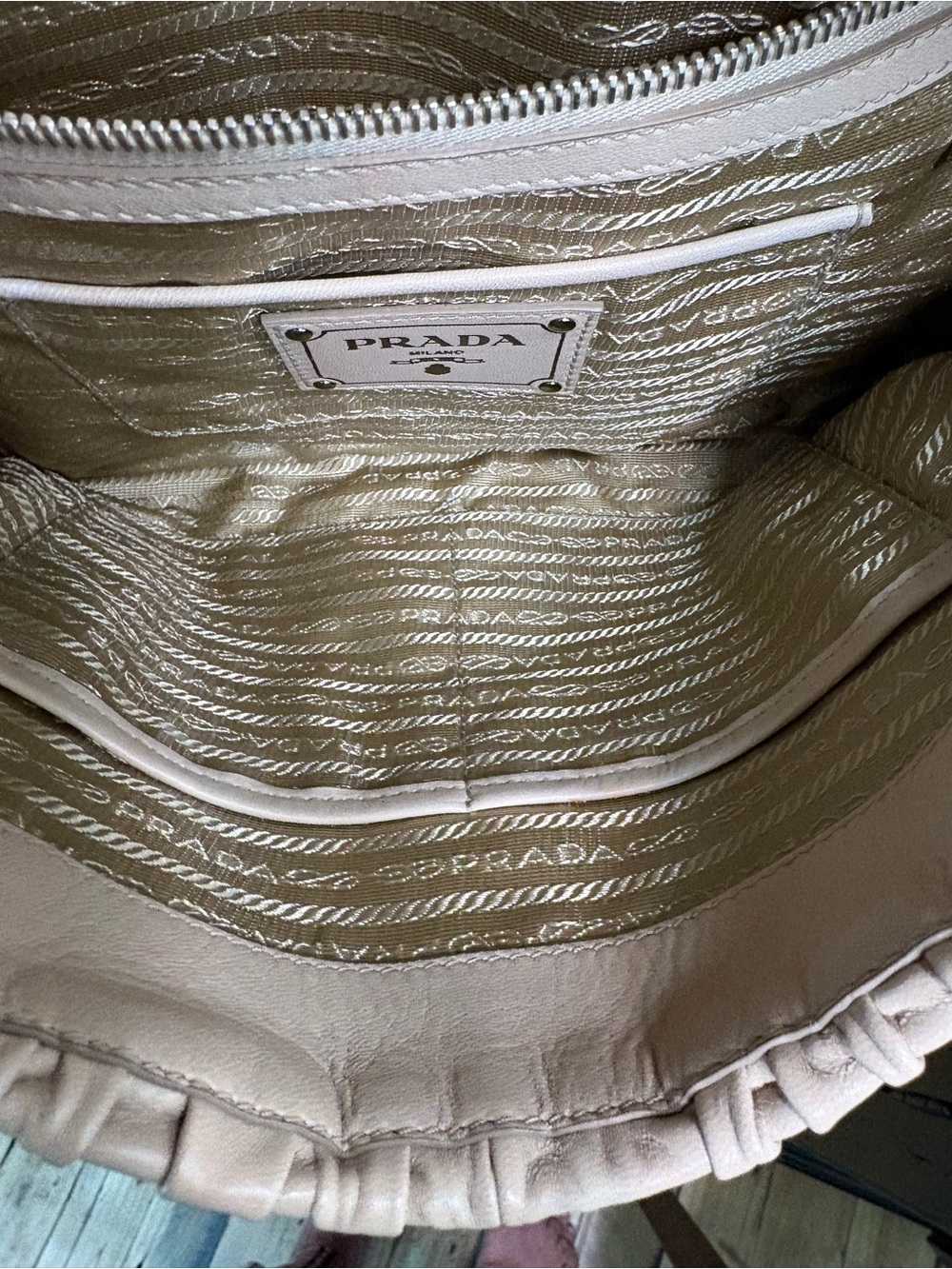 Authentic Prada Gaufre Nude Leather Shoulder bag - Picture 9 of 14